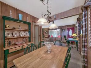 The Stanford 865S - 3 Br home by RedAwning