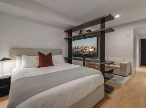 Spacious King Studio at Downtown Miami