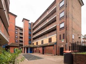 Homely 1 Bedroom East London Flat