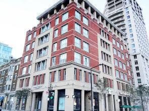 Airy Downtown Apartments by Nuage