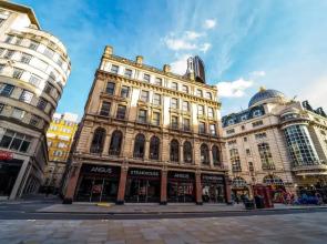 Piccadilly Circus Apartments