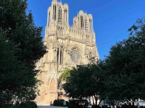 Superbe Loft 100m2 Proche Cathedrale Avec Parking