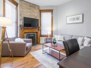 Depaul 2 BDR - Walk to Train, University, and More