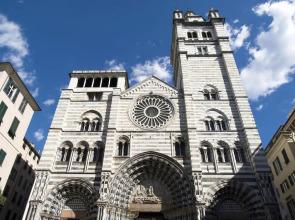 Piazza Colombo House Historic Center