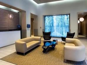 Premier Furnished Apt at Grove Pointe