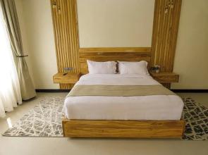 Ritzy Arcadia Cottages