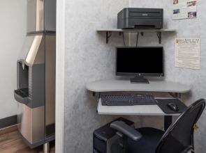 Super 8 by Wyndham Kalispell Glacier National Park