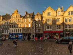 Unique & Stylish Grassmarket Apt - Close to Castle