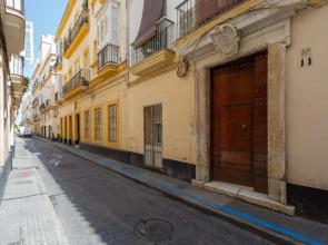 El BENDITO Atico! by Cadiz4Rentals