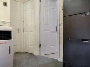 Concord Drive - Deluxe Guest Room