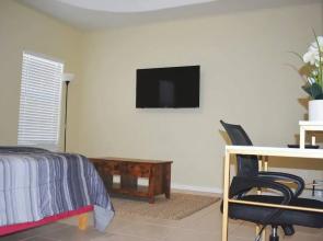 Beautiful House With Pool