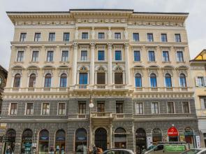 Battisti 31- Champagne Apartament