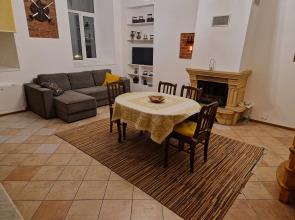 Apartamenty S Kaminom Na Chaykovskogo 2/7