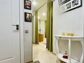 Semejnyye U Kremlya I Naberezhnoy Naprotiv Kazanskogo Sobora Apartaments