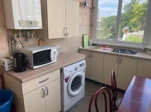 U Dmitriya Living quarters