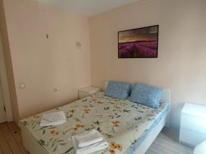 V Stile Provans, Centr Flat