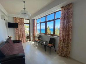 Biznes S 3 Spalnyami, Balkonom I Vidom Na More M5 Flat