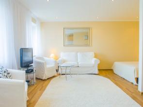 Na Pobediteley 3 Apartments