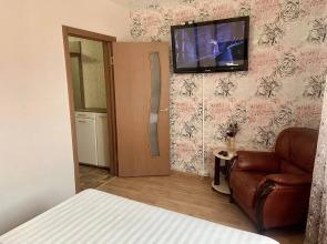 V Gosti Na Sverdlova 12 Hotel