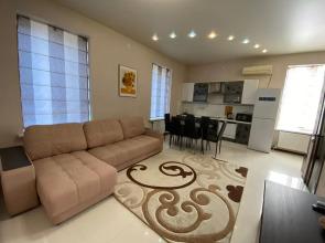 2-Komnatniy Lyuks Flat