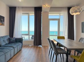 Apartamenty Trekhkomnatnye Akvadelyuks s vidom na more N347 Apartment