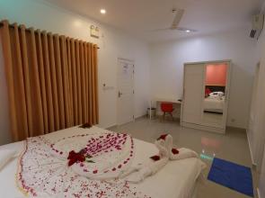 Scuba Inn Guest House