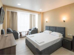 Grand Sapphire Apartments