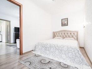 3-bedroom on Internatsyonal'naya Street 15 Center Apartments