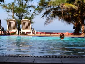 Topaz Beach Hotel