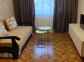 V Istoricheskom Tsentre Sevastopolya Apartments