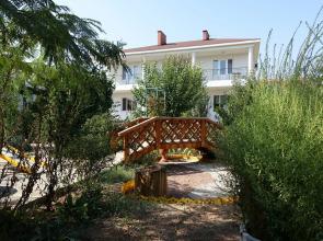 Glitsiniya Guest House