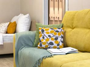 Dvuhkomnatnye YarKo Cvety Apartment