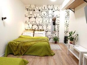 Uyutny ugolok Tsentr ryadom Flat