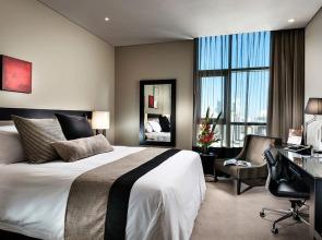 HomeSUITEShome Apartments