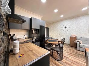 Cozy in the City Center Apartments