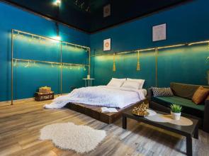 Ryadom s Dvortsom Respubliki Apartments