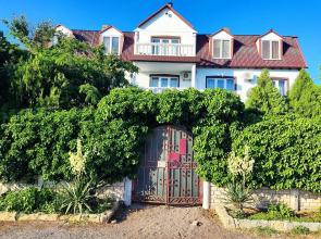 AtlantikA Guest house