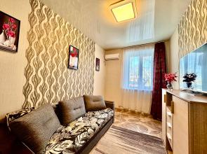 Dvukhkomnatnaya Svobodnoy Planirovki V Tsentre Flat