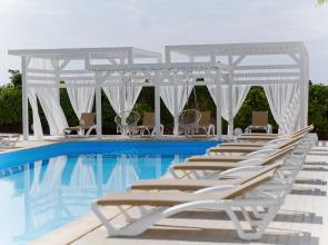 Morskaya Feeriya Hotel