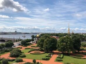 S Vidom Na Gorod Apartaments