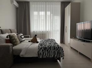 1 Komnatnaya Na Molodogvardeyskoy 218 Flat