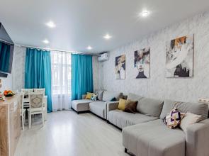 Walls Of Kremlin Flat