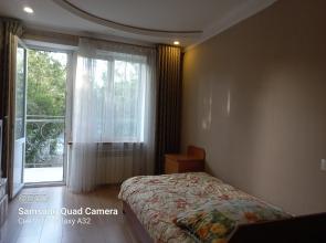 V tsentre goroda Yevpatorii Apartments