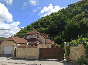 Na Zarechnoy Apartments