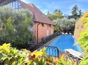 Private house Solntse Yalty Etazh Pod Klyuch