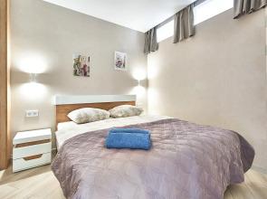 Kvartira Na Prospekte Nezavisimosti 57 Flat