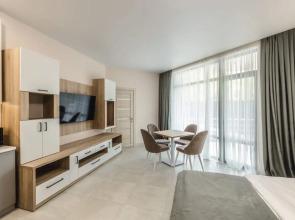 Studiya s Detskoj Lodzhiej ot UK Family Pride Apartments Flat