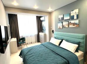 1 Komnatnaya Kvartira U  Parka Pobedy Flat