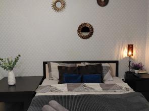 Ryadom S Parkom Gagarina Apartments