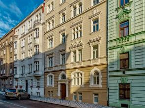 Residence Dobrovskeho 30 Apartment Hotel